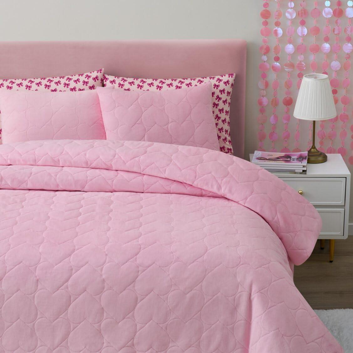 image:imageParis Hilton 3 Piece King Size Comforter Set with 2 Pillow Shams Soft Warm Chic amp Lightweight Quilted Bed Spread Housewarming amp Birthday Gifts for Women amp Teen Girls Lavender Roses Henrietta Cute DesignsLight Pink
